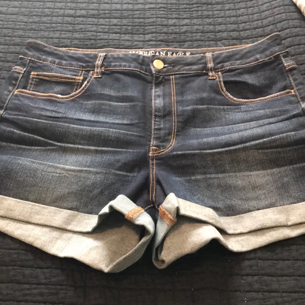 American Eagle High Rise Shortie